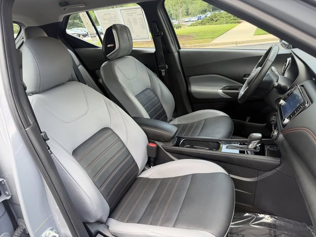 Used 2023 Nissan Kicks SR w/ SR Premium Package FWD image 33