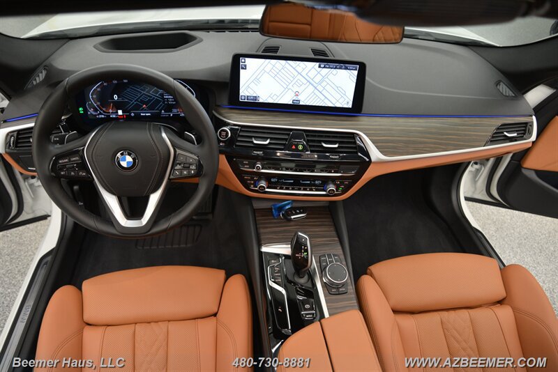 Used 2023 BMW 530i w/ Premium Package RWD image 22