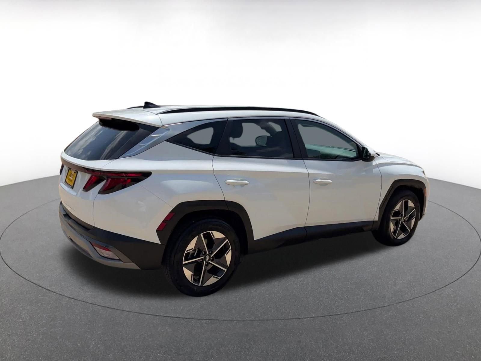 Used 2025 Hyundai Tucson SEL FWD image 14