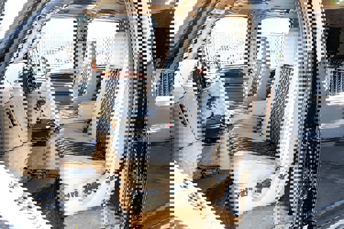 Used 2002 Ford Excursion Limited image 29