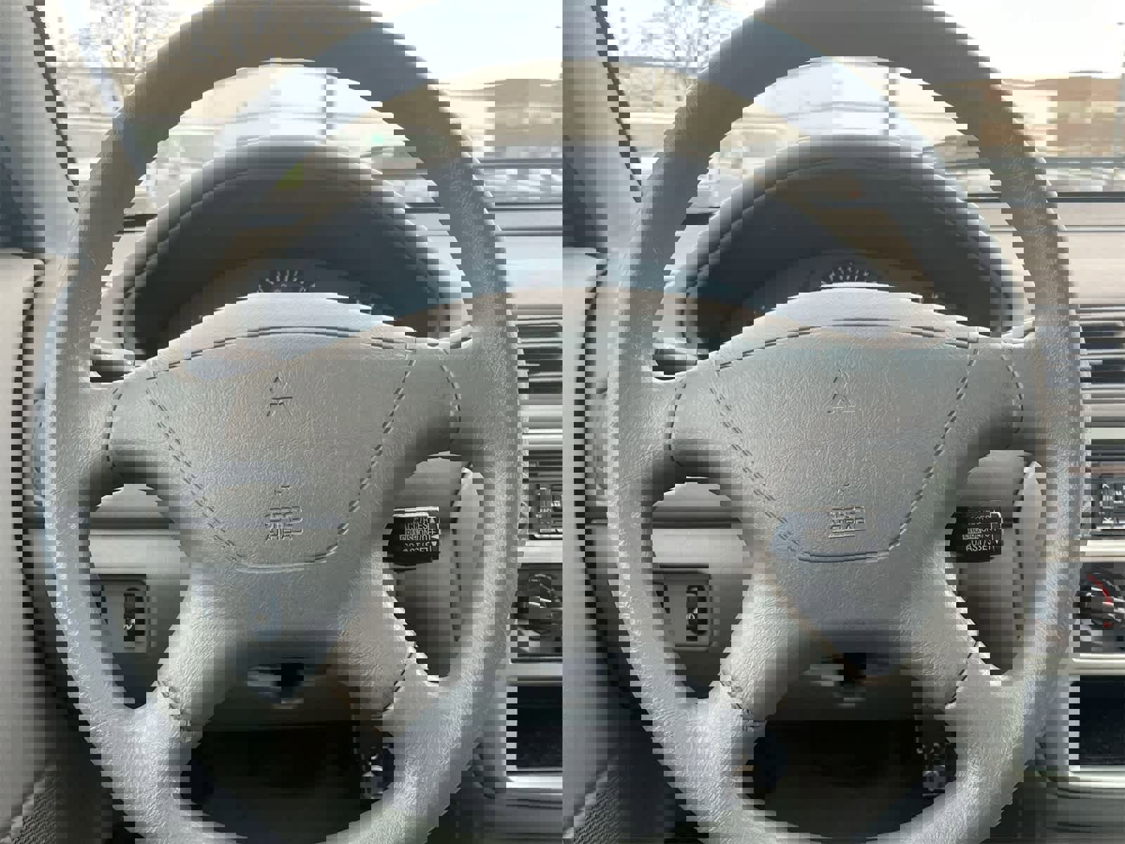 Used 2002 Mitsubishi Galant ES image 22