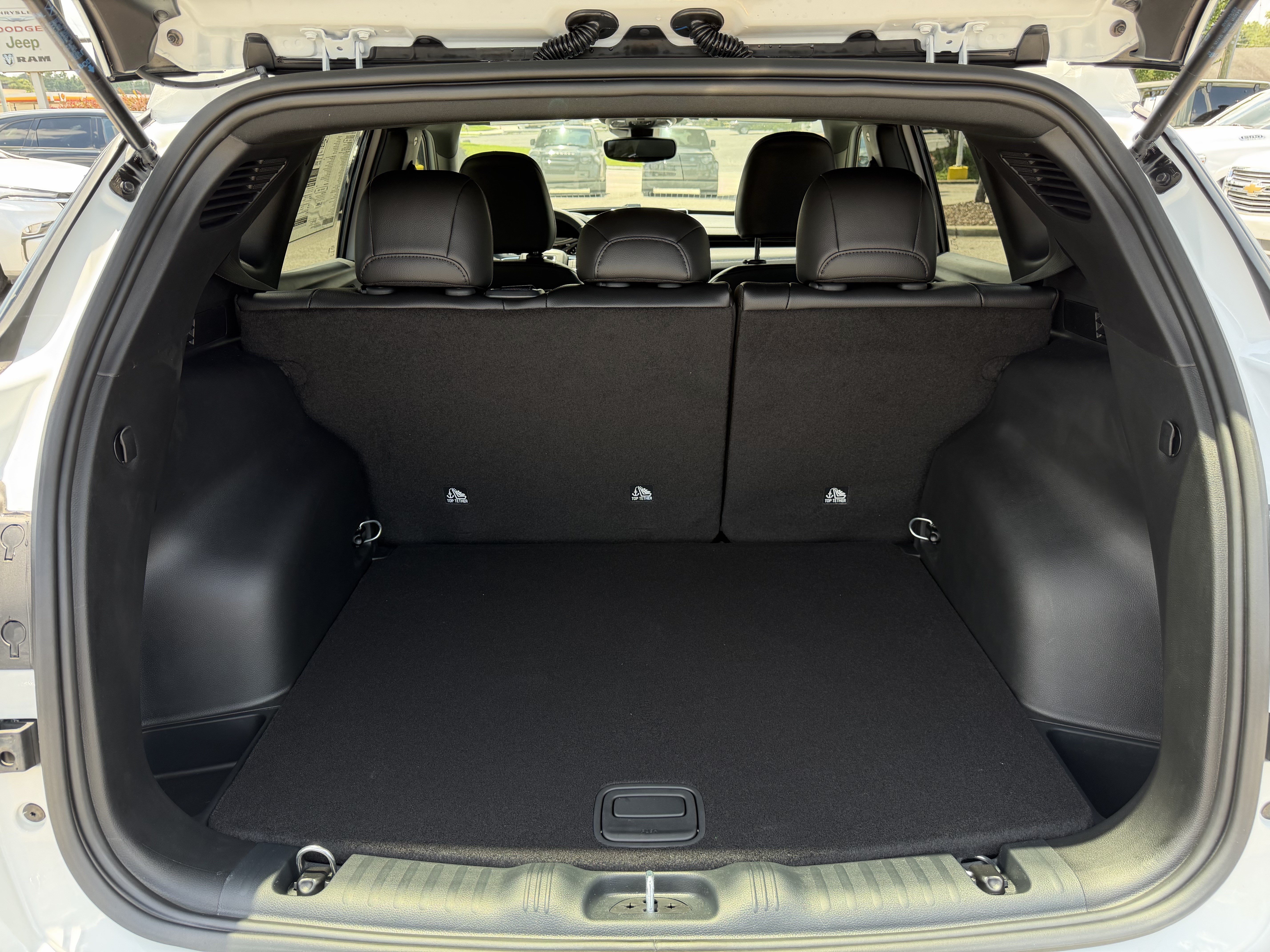 New 2026 Jeep Compass Latitude AWD/4WD image 33