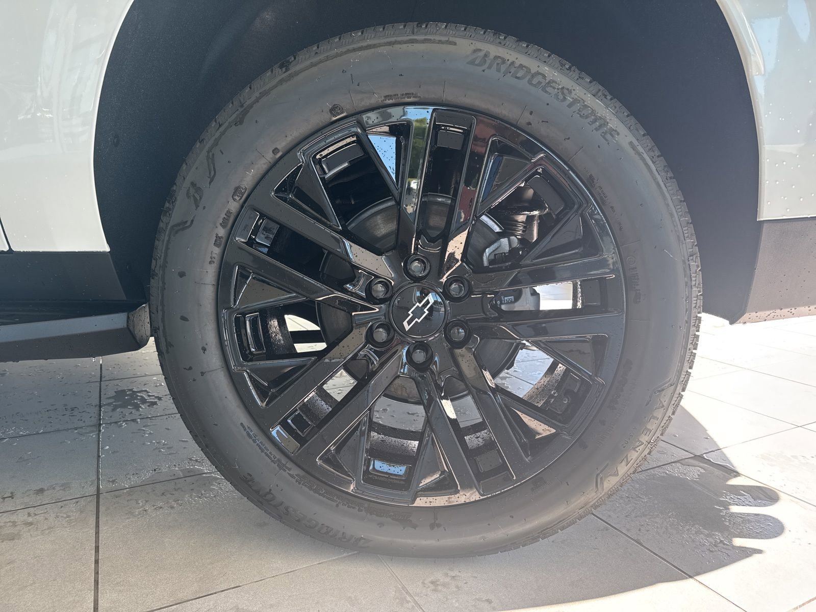 New 2025 Chevrolet Suburban Premier image 8