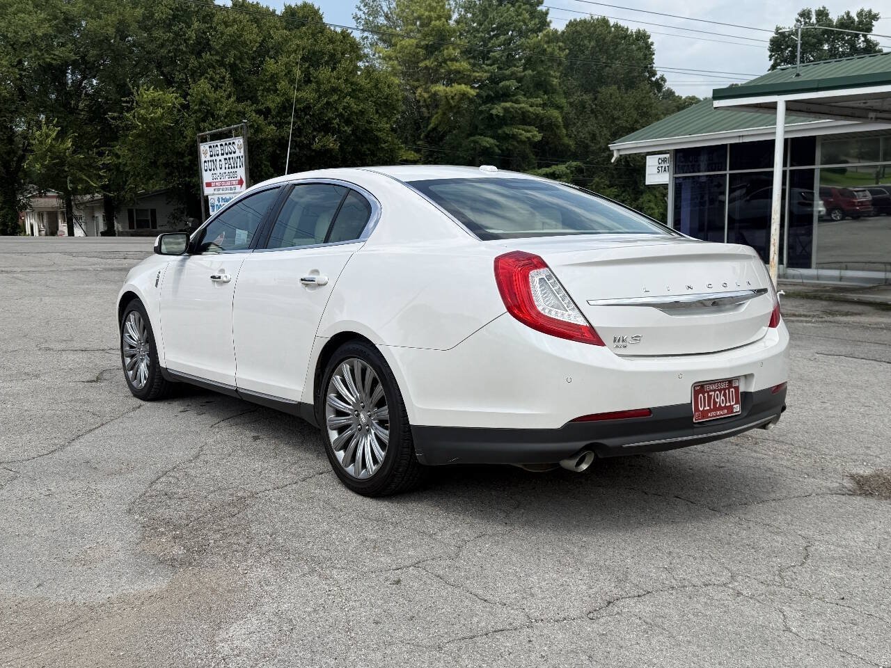 Used 2016 Lincoln MKS AWD w/ Equipment Group 101A image 6