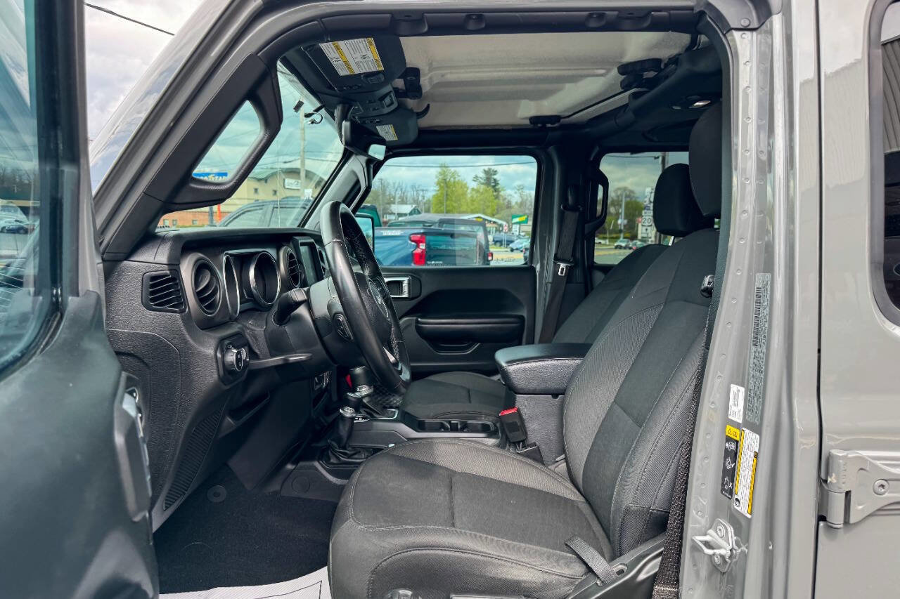 Used 2020 Jeep Gladiator Sport w/ Quick Order Package 24S AWD/4WD image 21
