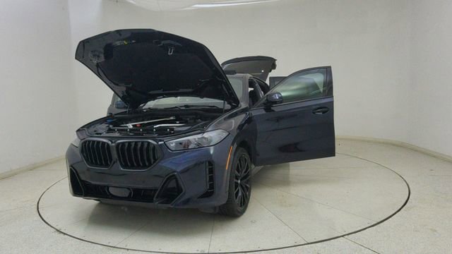 Used 2025 BMW X6 xDrive40i w/ Premium Package image 74