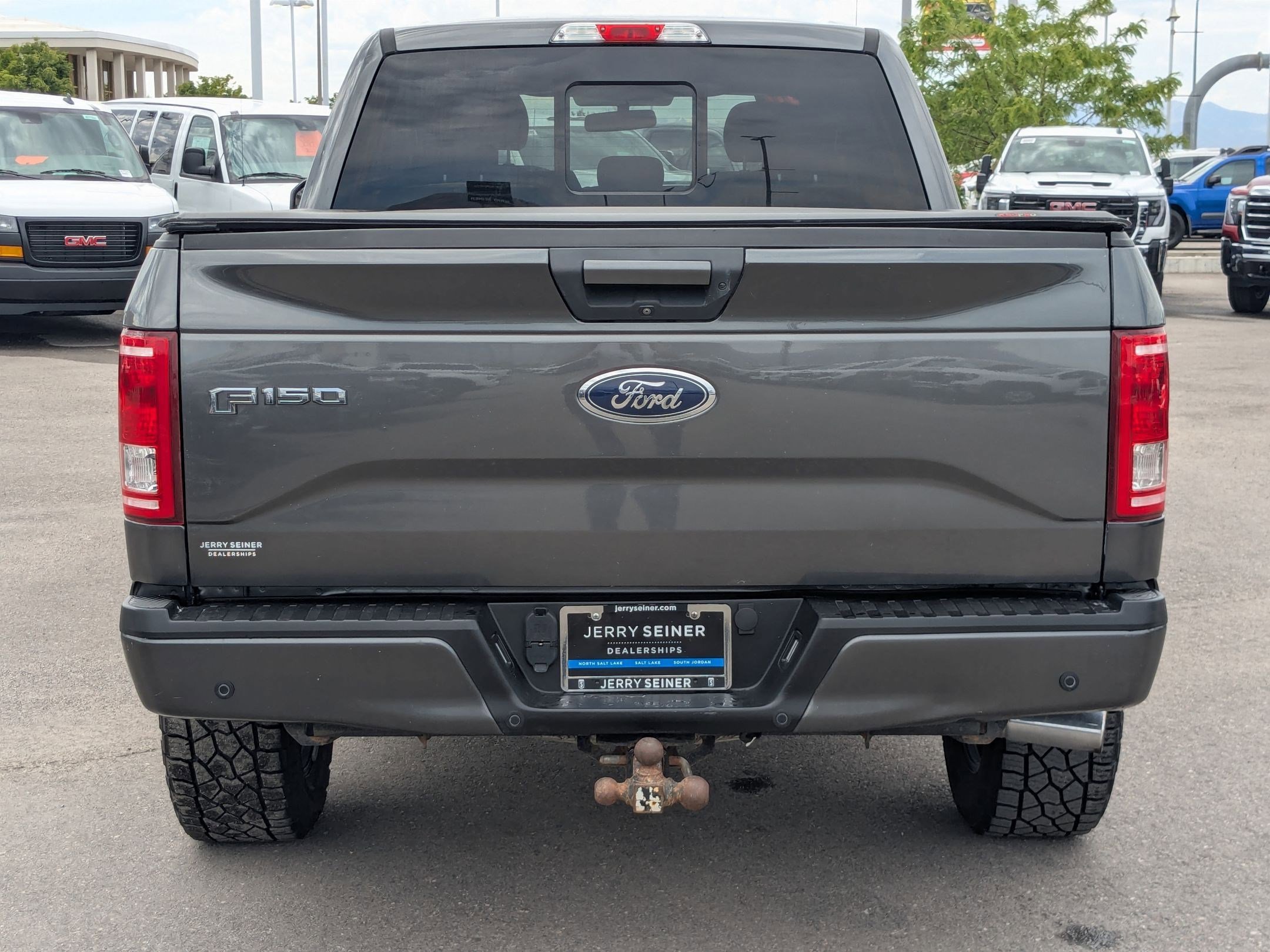 Used 2017 Ford F150 XLT w/ Equipment Group 301A Mid AWD/4WD image 4