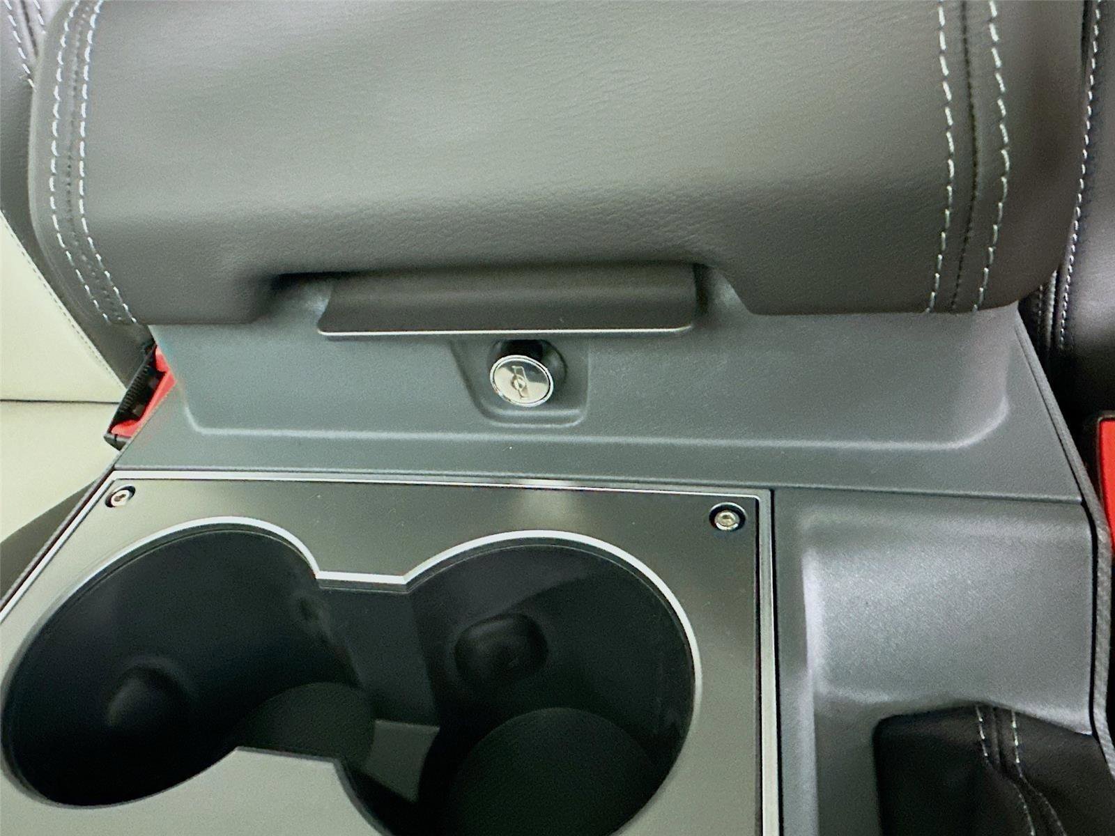 New 2025 INEOS Grenadier Fieldmaster Edition image 29