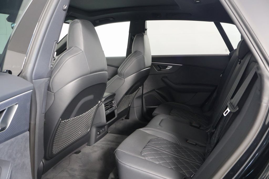 New 2027 Audi SQ8 Prestige AWD/4WD image 6