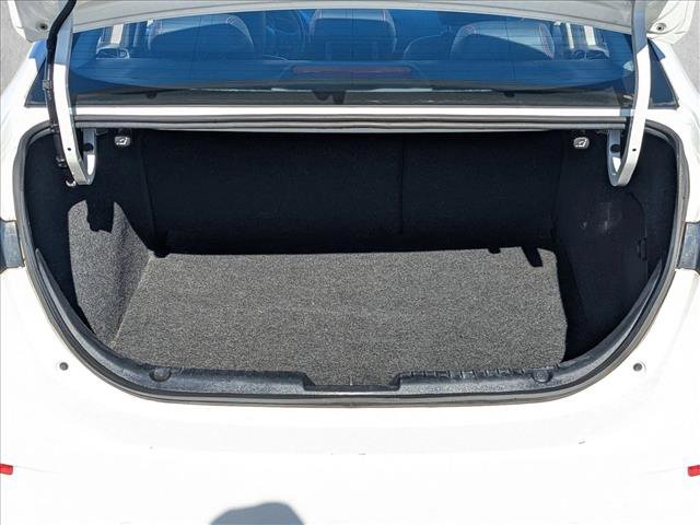 Used 2015 MAZDA MAZDA3 i Touring image 6