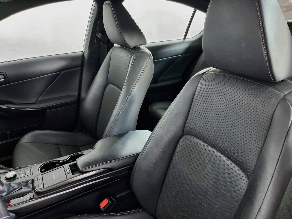 Used 2022 Lexus IS 300 w/ Accessory Package RWD image 26