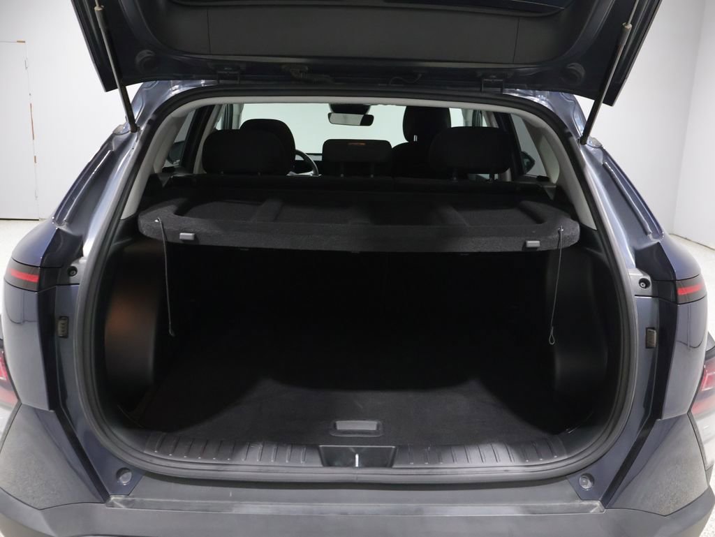 Used 2025 Hyundai Kona SEL image 4
