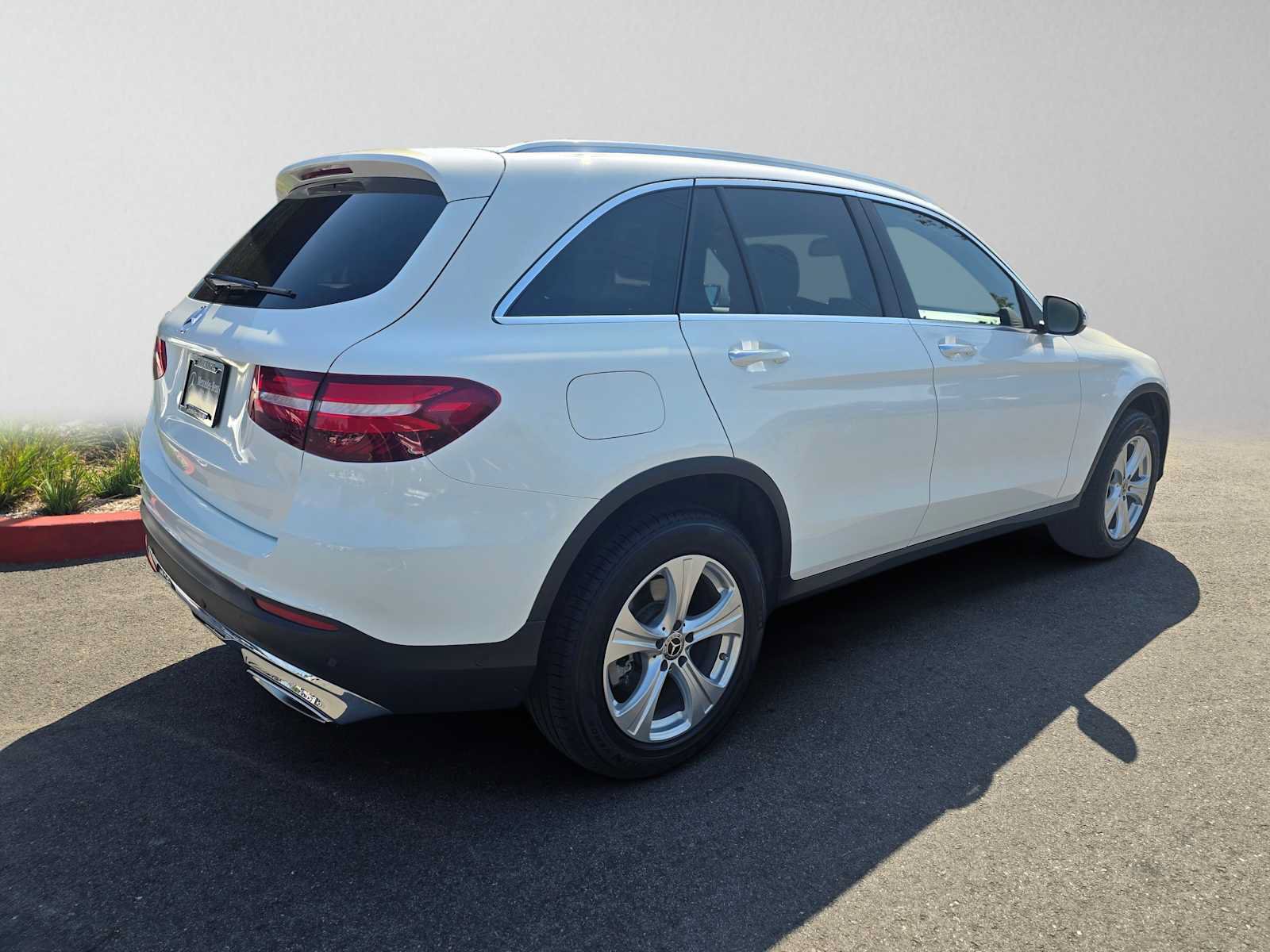 Used 2018 Mercedes-Benz GLC 300 image 3
