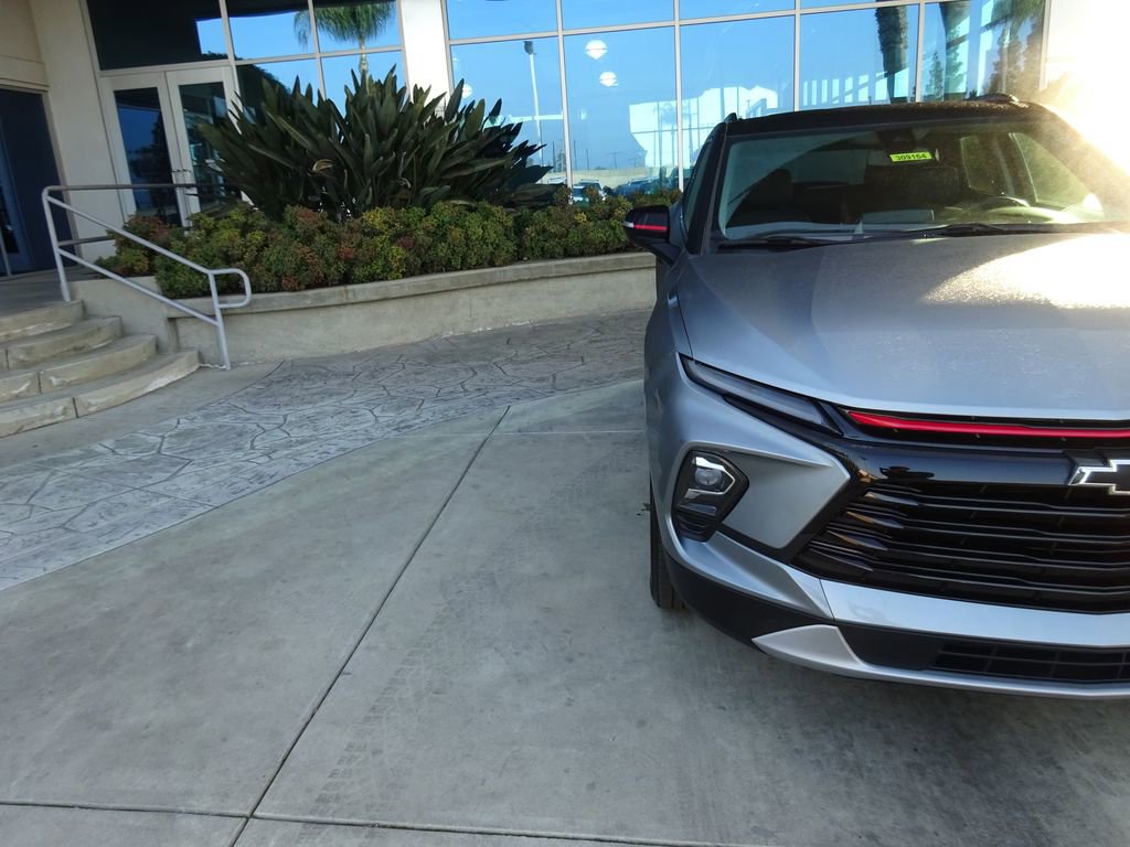 Certified 2023 Chevrolet Blazer LT image 35