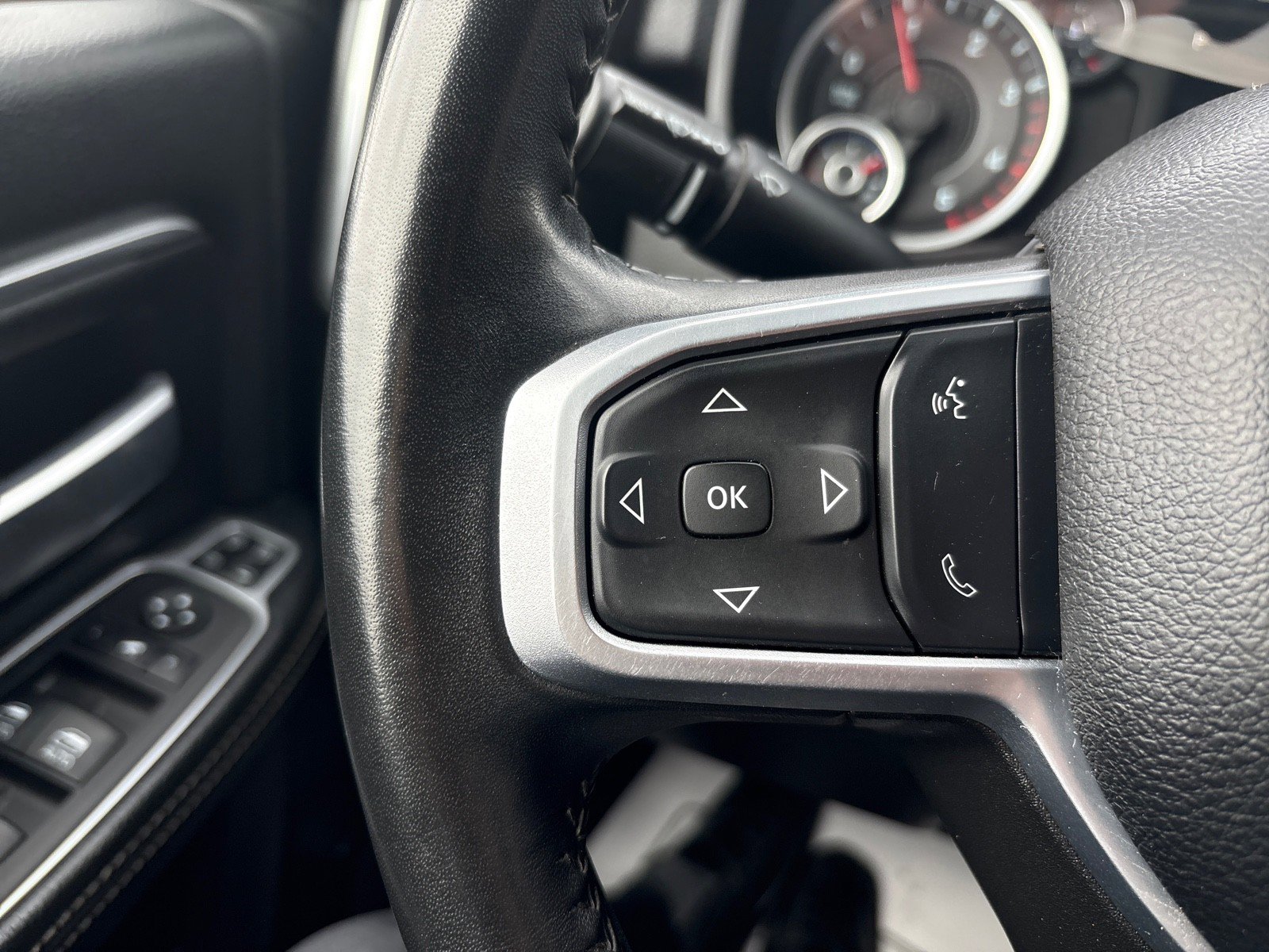 Used 2024 RAM 3500 Big Horn image 16