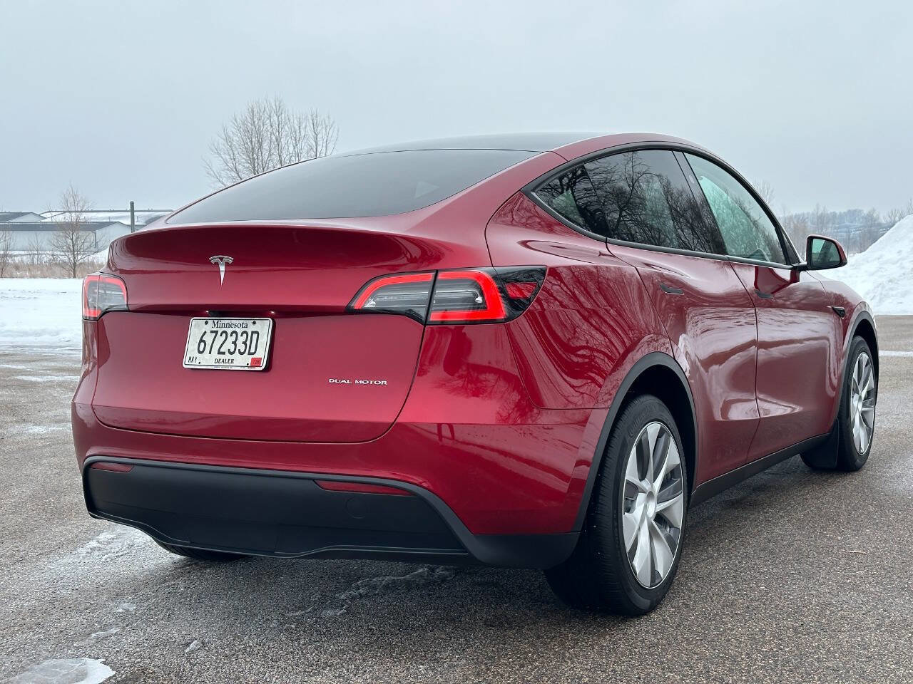 Used 2024 Tesla Model Y Long Range image 2