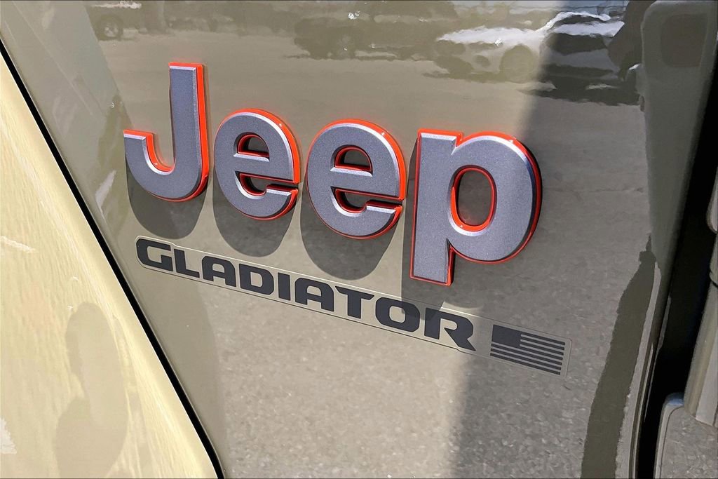 Used 2026 Jeep Gladiator Mojave AWD/4WD image 42