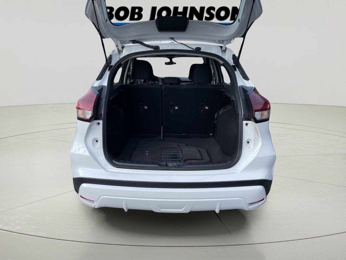 Used 2024 Nissan Kicks S FWD image 9