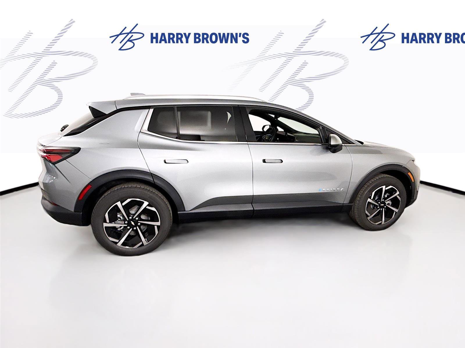 New 2026 Chevrolet Equinox EV LT image 32