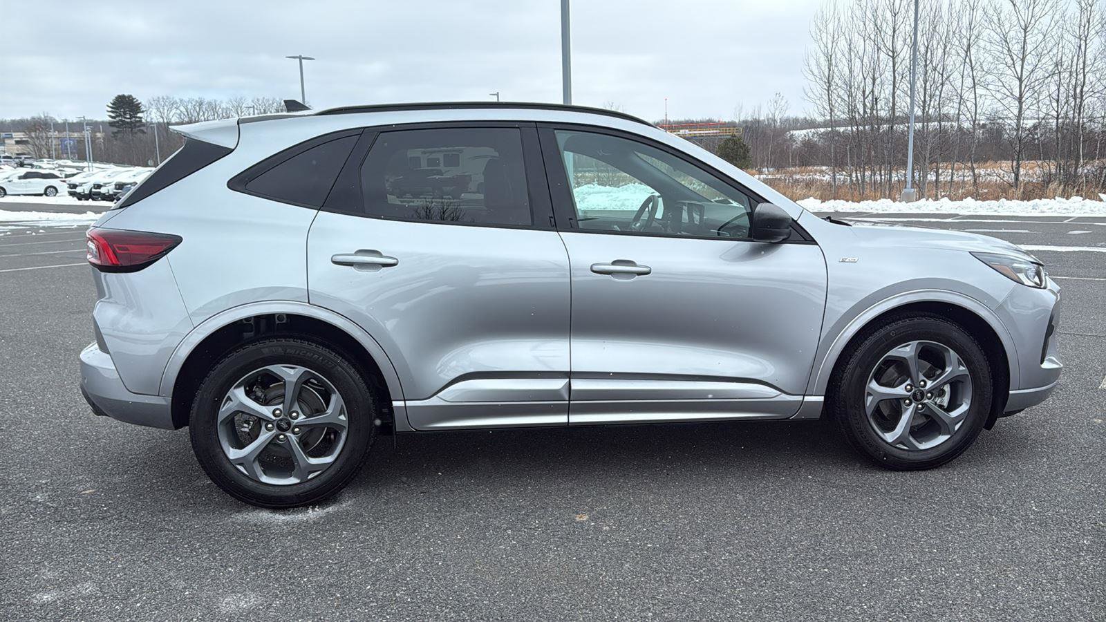 Used 2023 Ford Escape ST-Line w/ Tech Pack #1 image 4