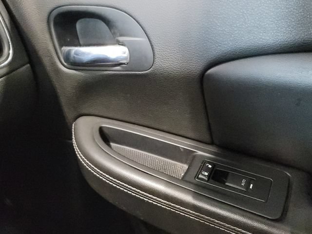 Used 2013 Chrysler 200 Limited FWD image 21