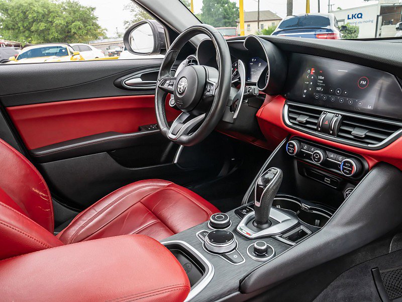 Used 2021 Alfa Romeo Giulia Sprint w/ Nero Edizione RWD image 20