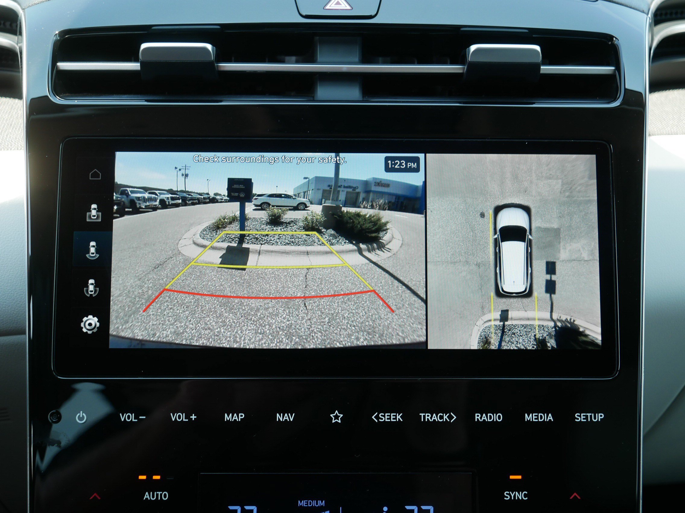 Used 2023 Hyundai Tucson Limited AWD/4WD image 27