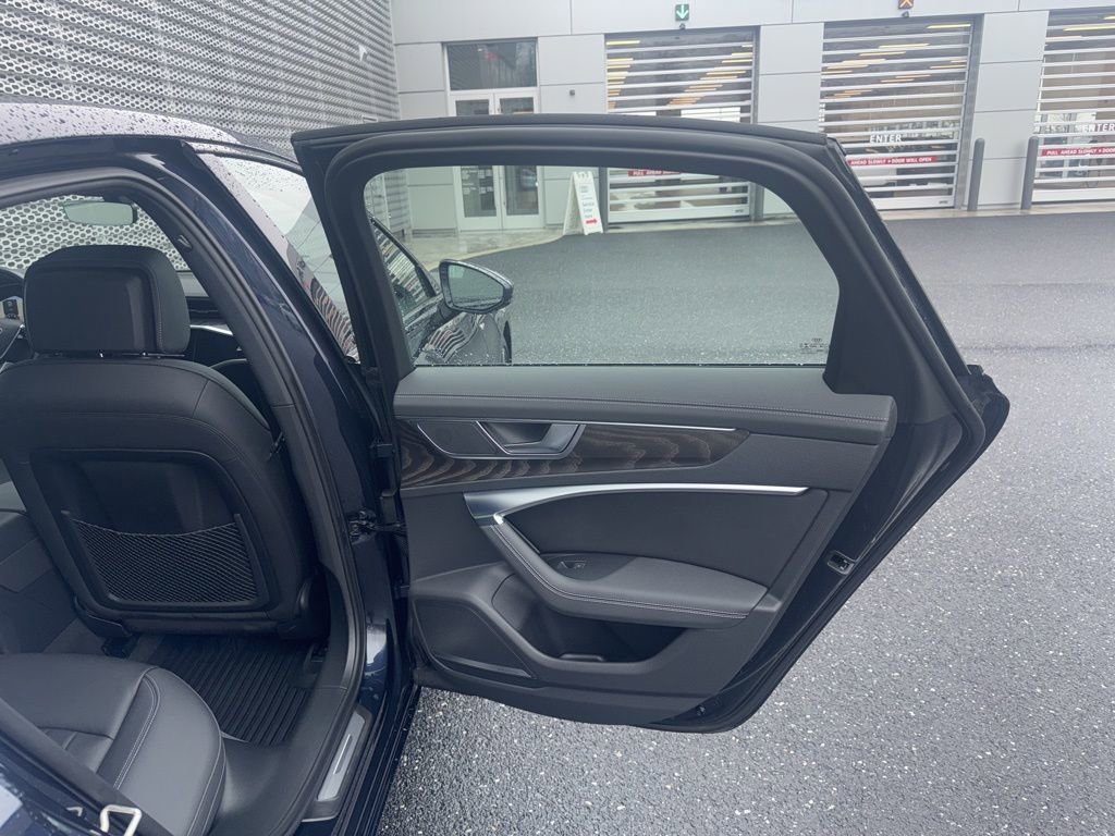 Used 2021 Audi A6 Premium Plus image 11