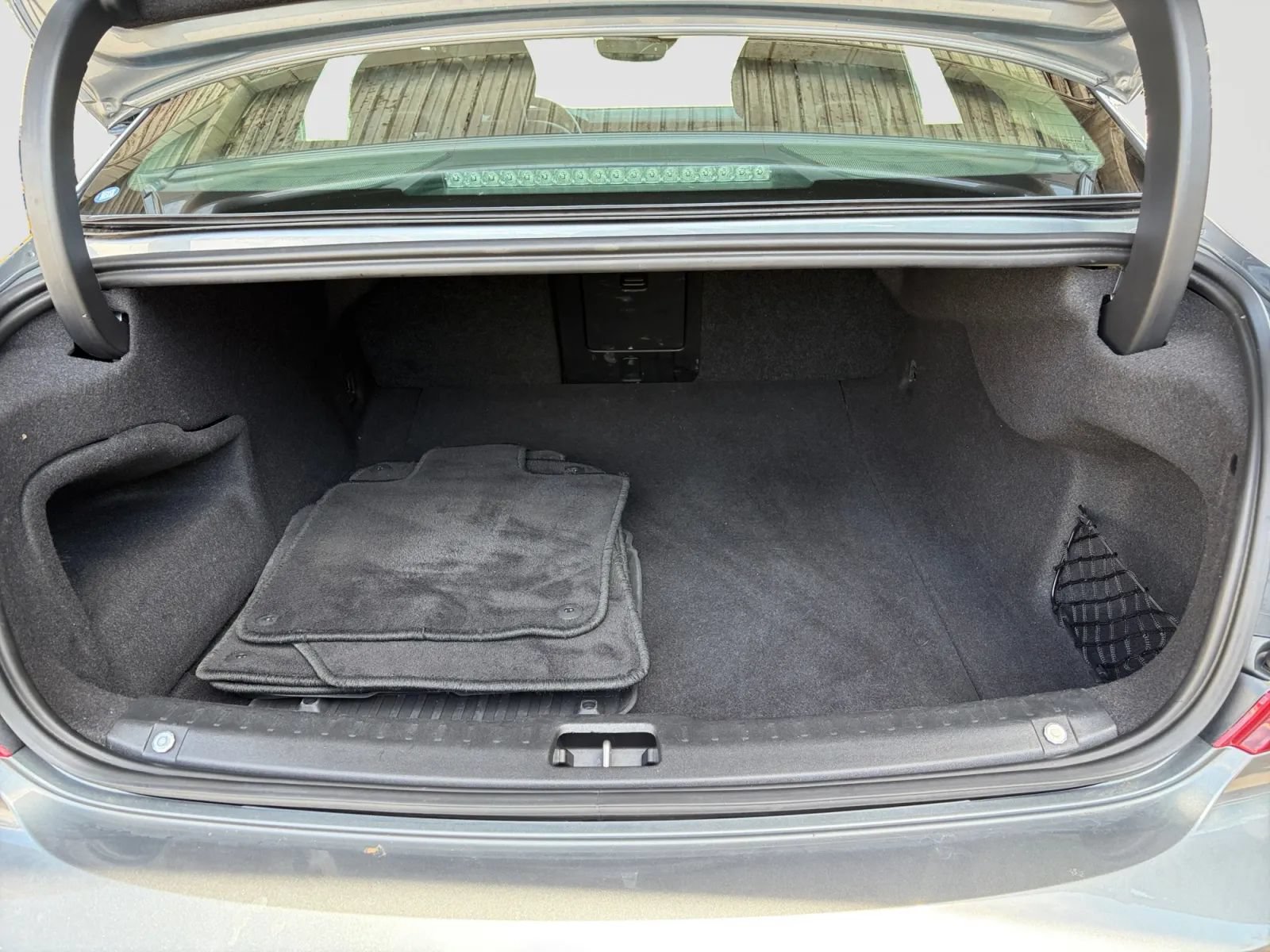 Used 2018 Volvo S90 T5 Momentum w/ Convenience Package FWD image 16