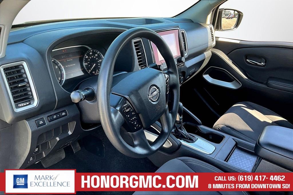 Used 2022 Nissan Frontier SV RWD image 17