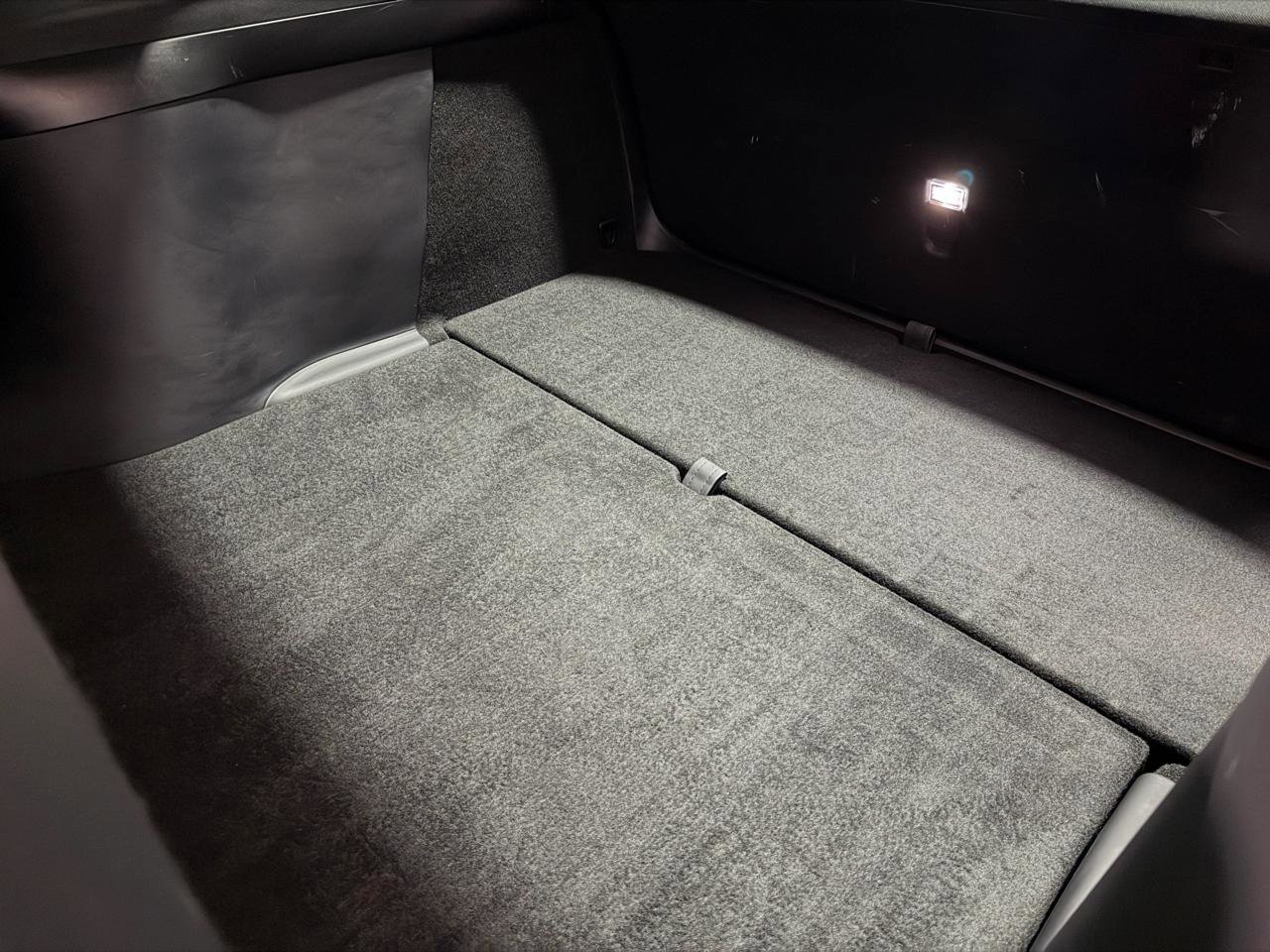 Used 2020 Tesla Model X Long Range image 13