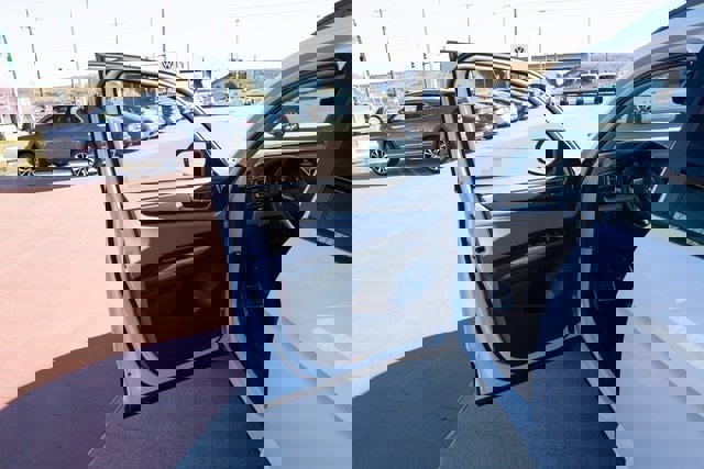 New 2026 Volkswagen Atlas Peak Edition image 11