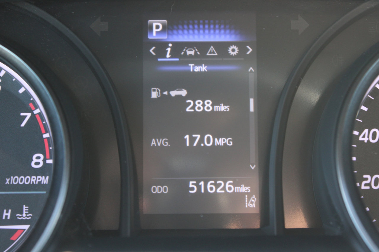 Used 2024 Toyota Camry SE image 23