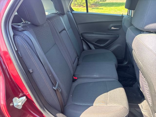 Used 2017 Chevrolet Trax LS image 30