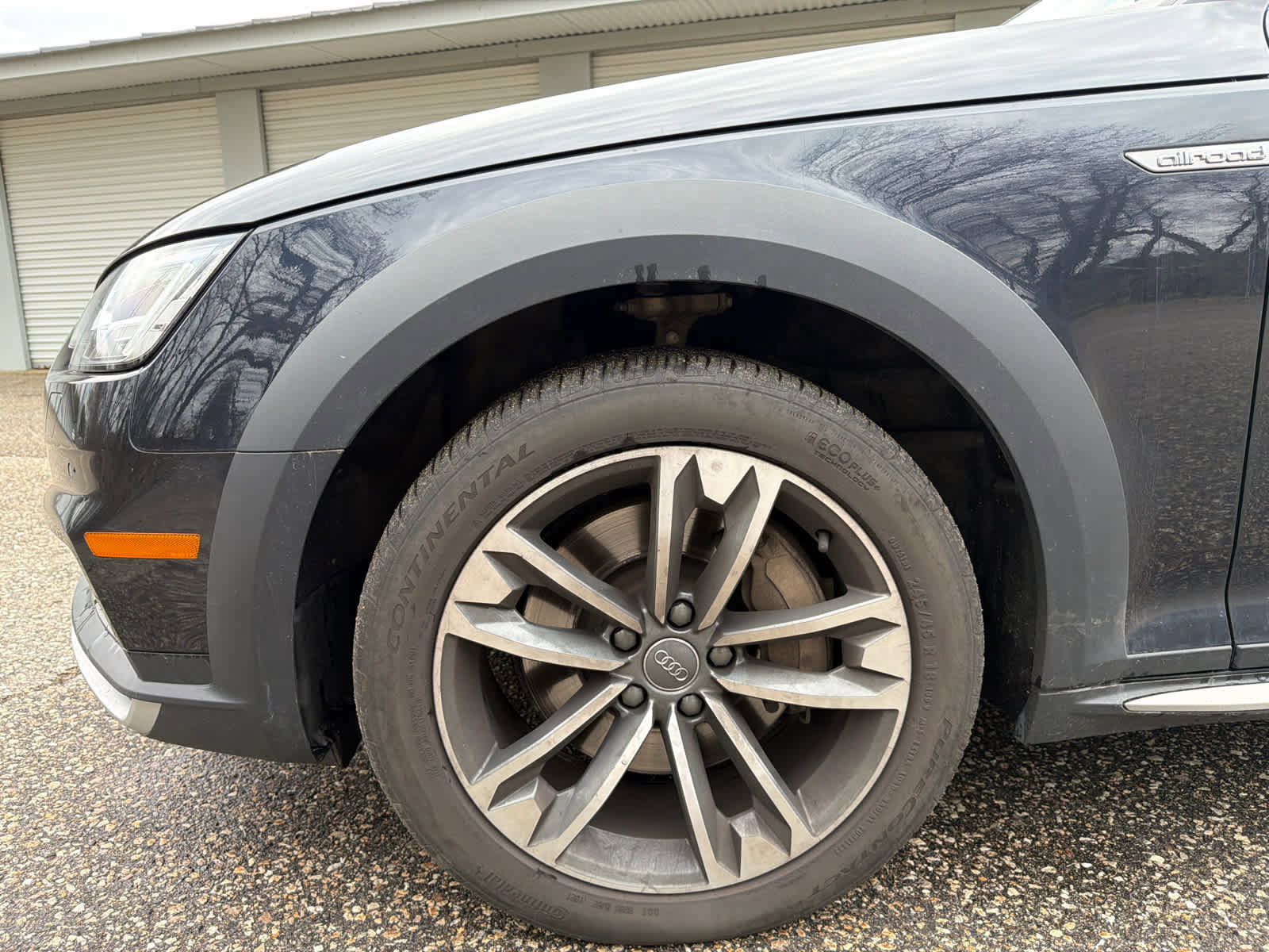 Used 2017 Audi A4 2.0T allroad Premium Plus w/ Technology Package AWD/4WD image 8