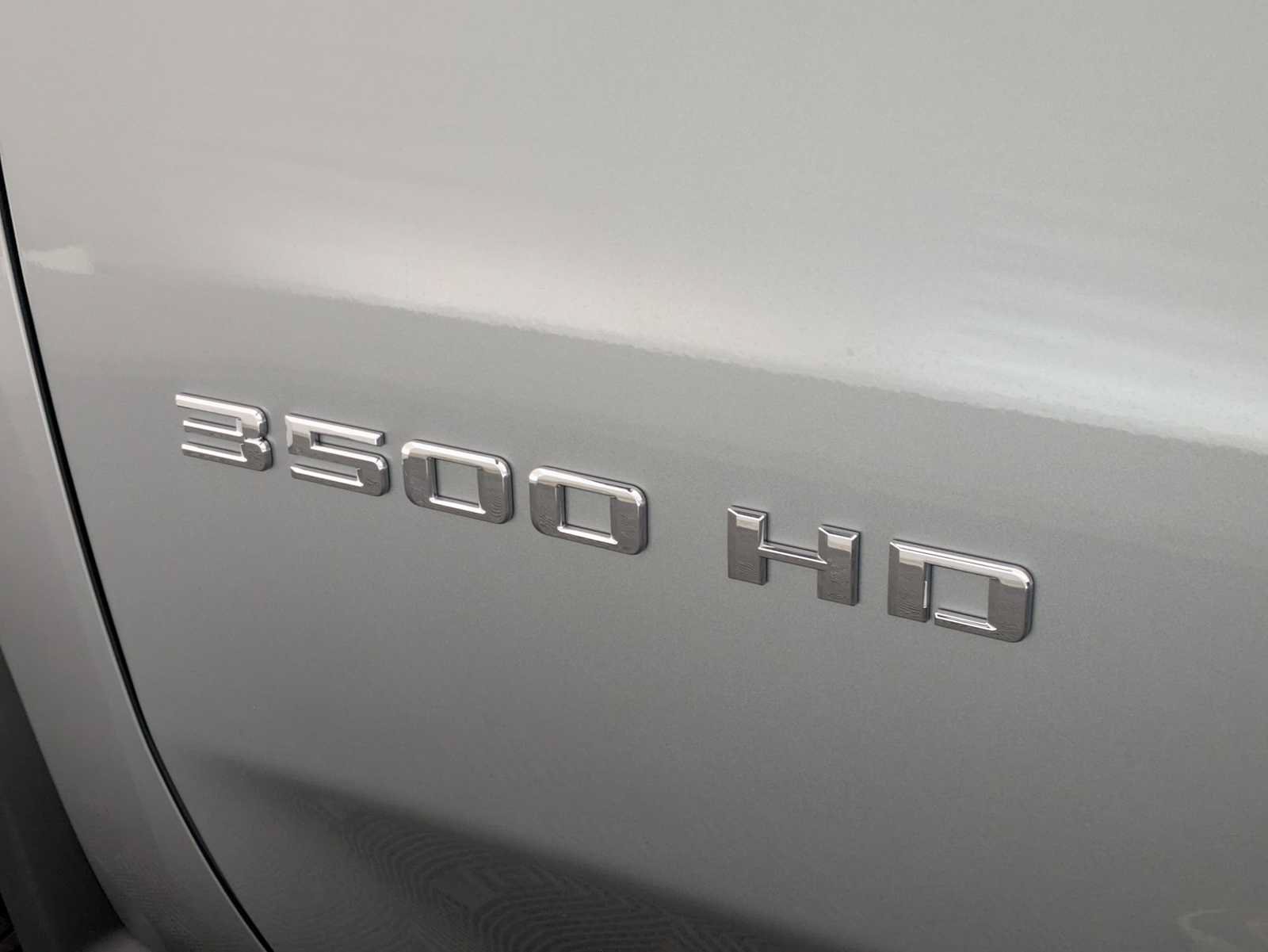 New 2025 Chevrolet Silverado 3500 LTZ w/ LTZ Convenience Package AWD/4WD image 11
