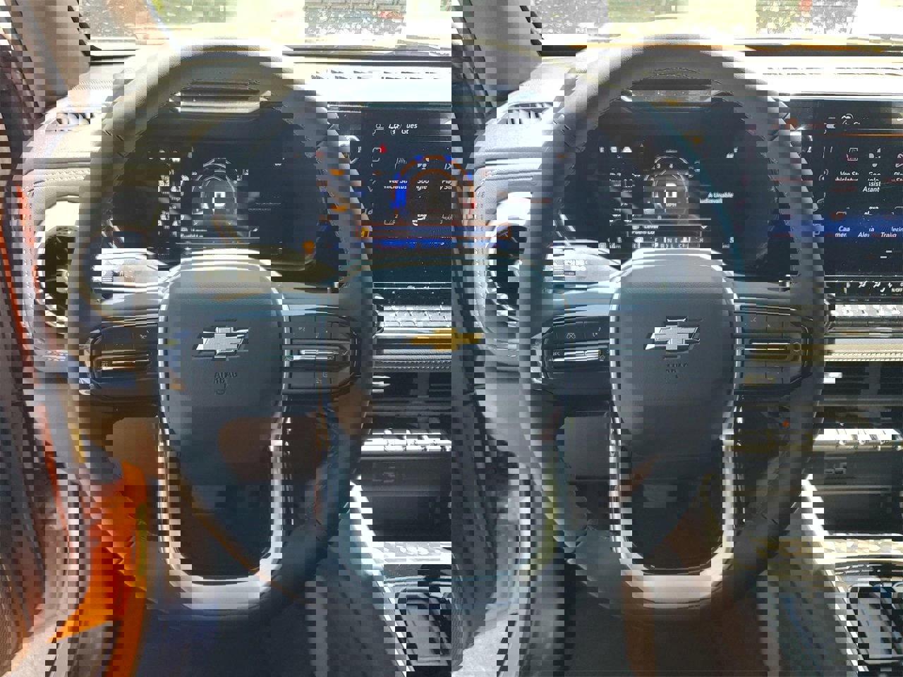 New 2025 Chevrolet Colorado LT image 17