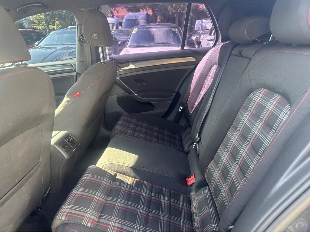 Used 2019 Volkswagen GTI SE FWD image 10