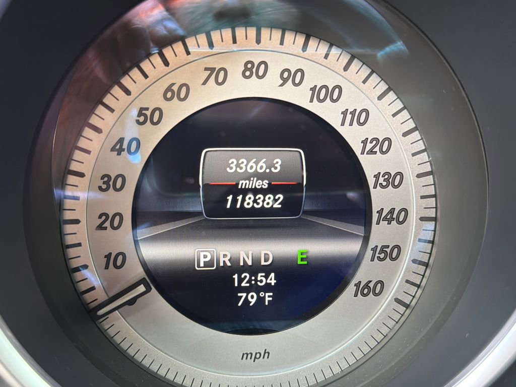 Used 2013 Mercedes-Benz C 250 Sedan image 15