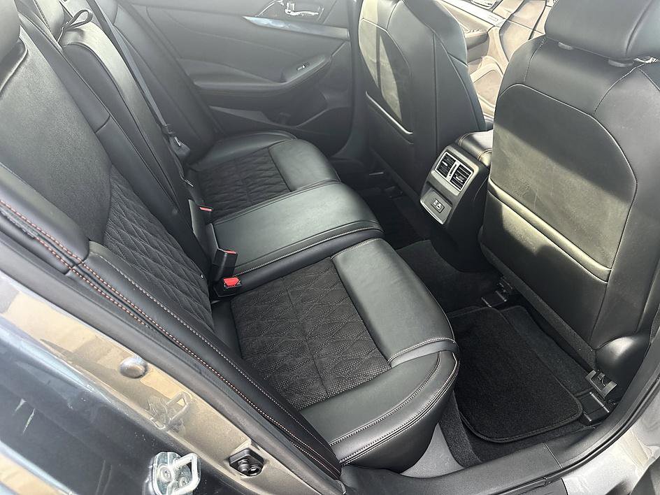 Certified 2023 Nissan Maxima SR w/ Sport Mat Group FWD image 16