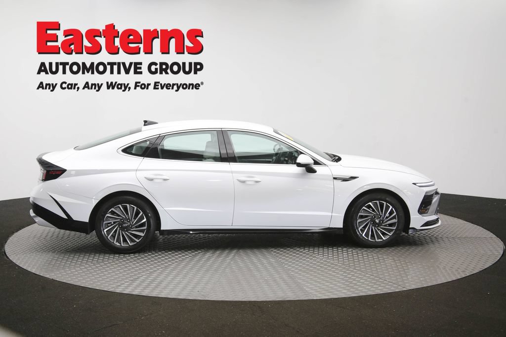 Used 2025 Hyundai Sonata SEL FWD image 44