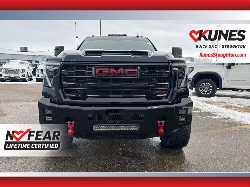 Used 2024 GMC Sierra 2500 AT4X image 5