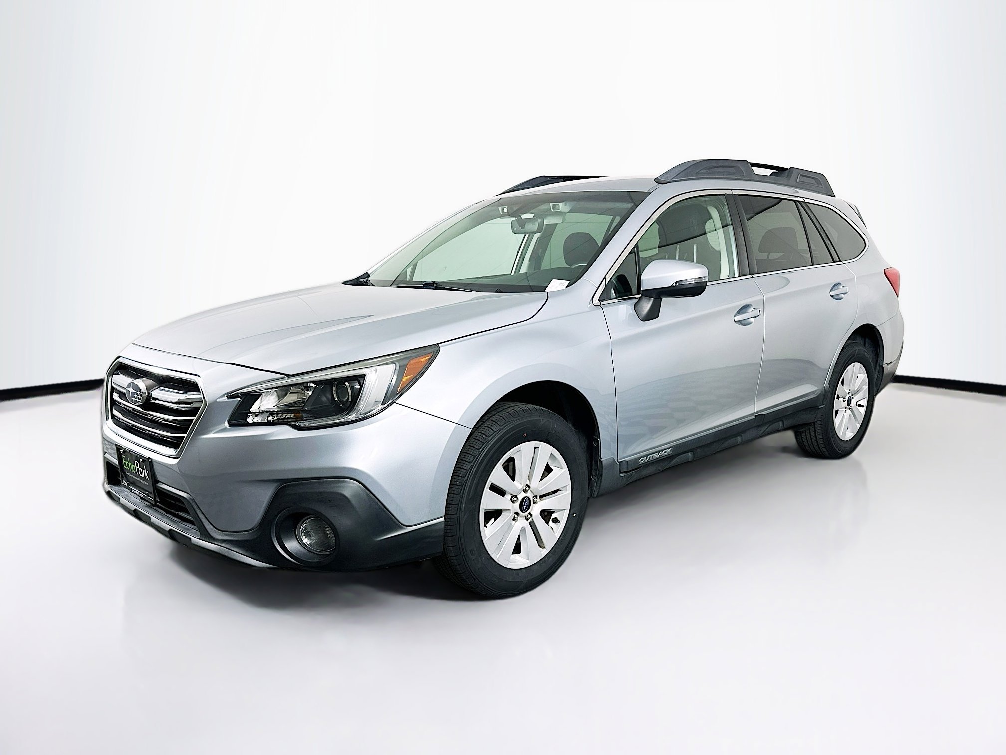 Used 2019 Subaru Outback 2.5i Premium image 3