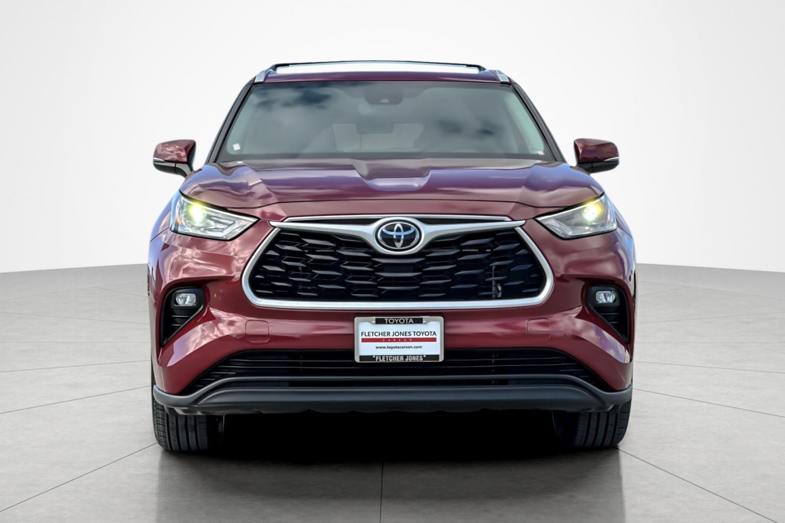 Used 2023 Toyota Highlander XLE image 8