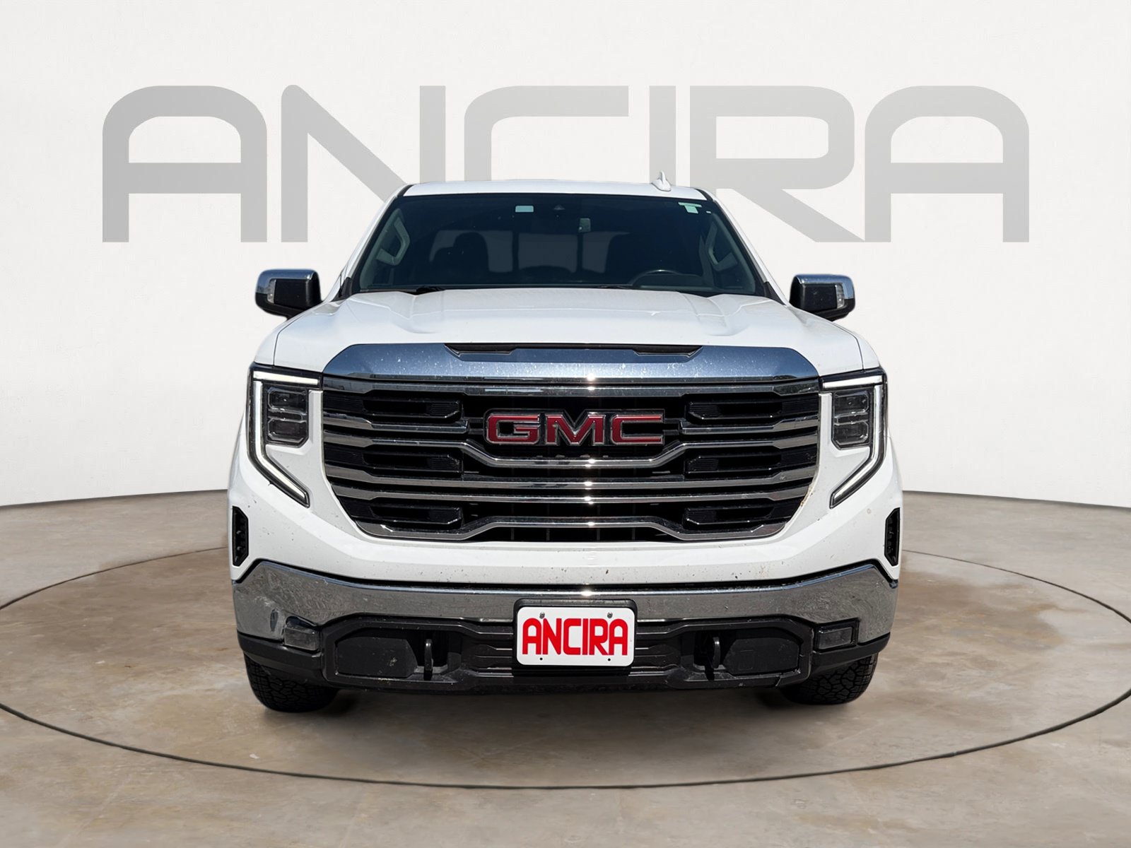 Used 2023 GMC Sierra 1500 SLT AWD/4WD image 4