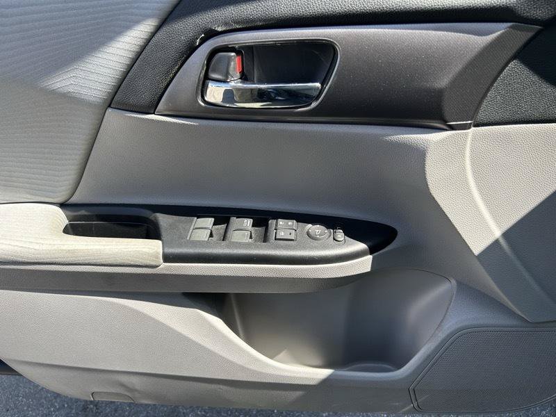 Used 2015 Honda Accord LX image 6