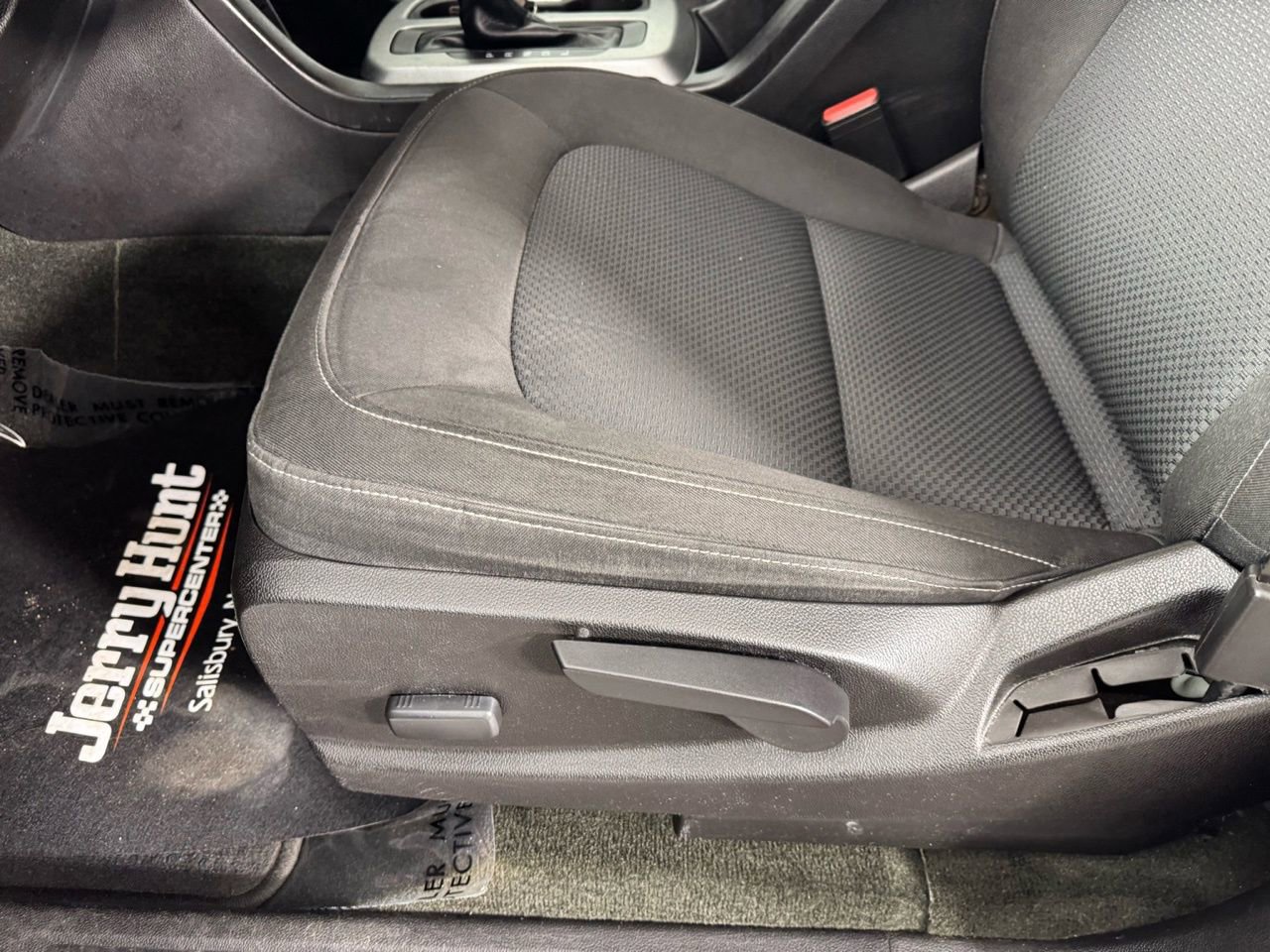 Used 2017 Chevrolet Colorado LT w/ LT Convenience Package image 11