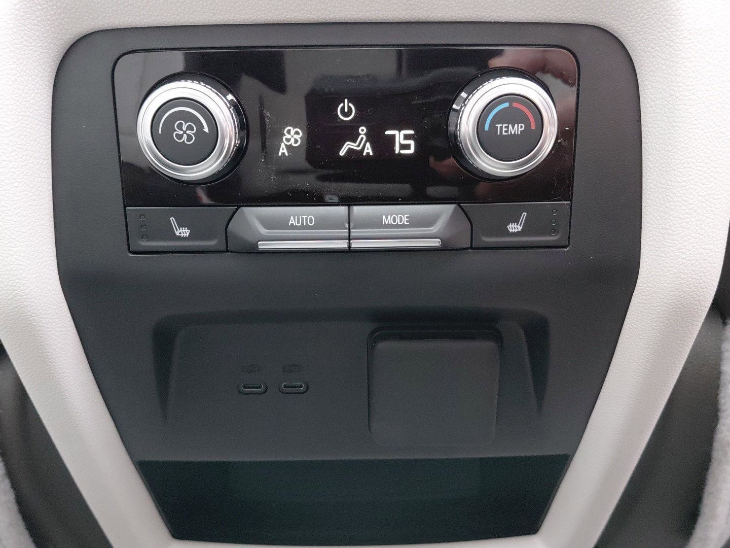 New 2026 GMC Acadia Denali w/ Super Cruise Package image 16