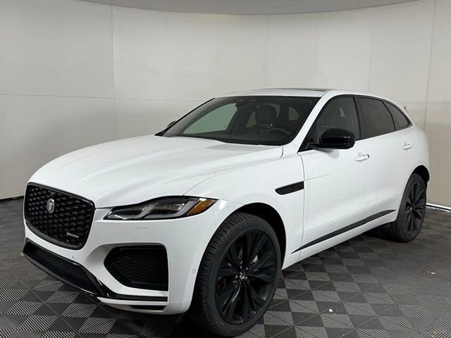 Certified 2025 Jaguar F-PACE R-Dynamic S image 3