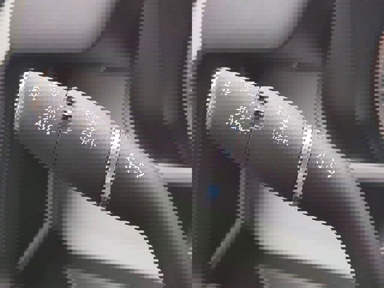 Used 2023 Land Rover Defender 110 S image 25